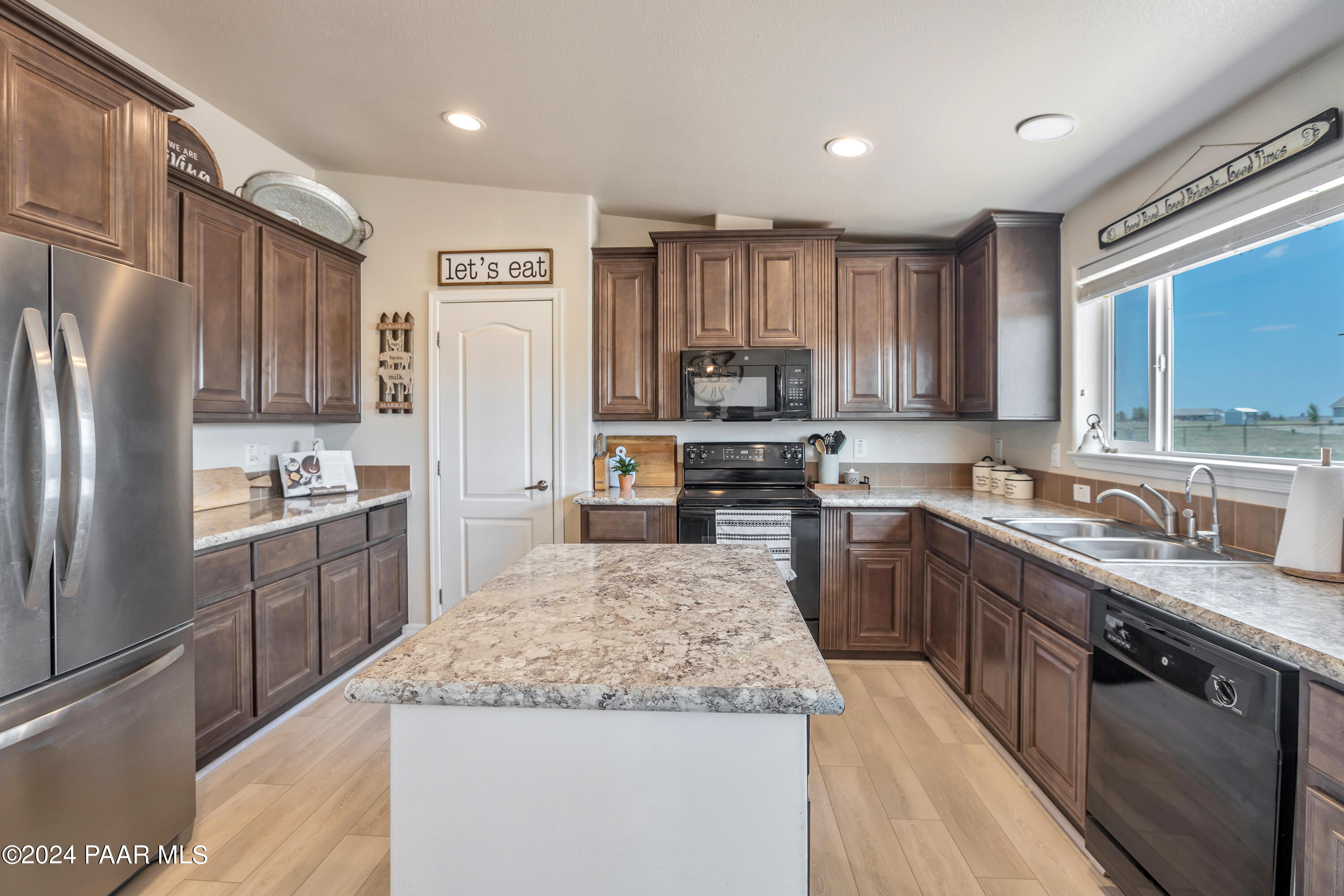 7625 E Tanner Lane