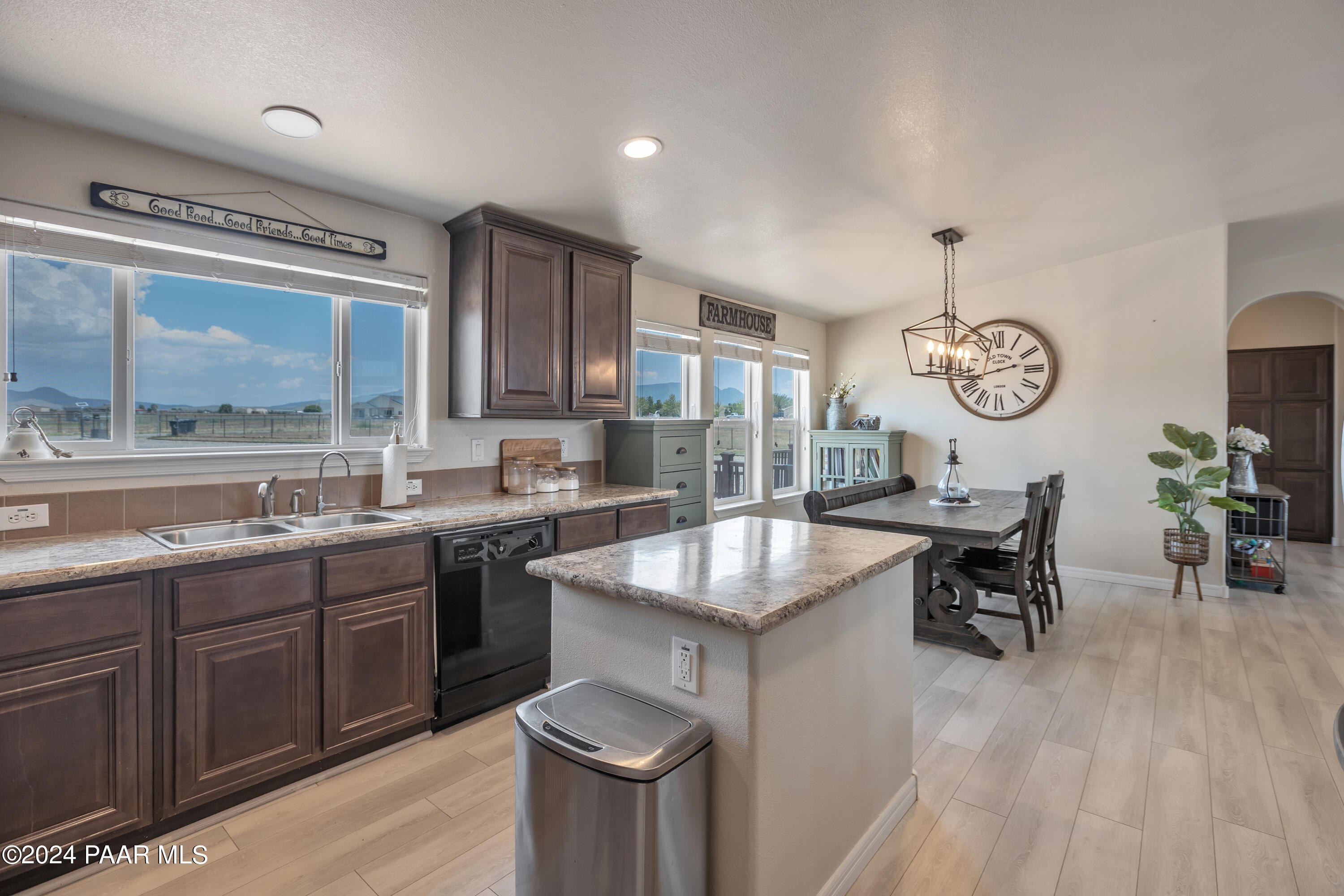 7625 E Tanner Lane