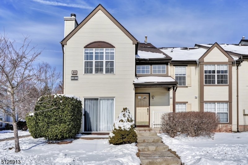 3002 Vroom Dr