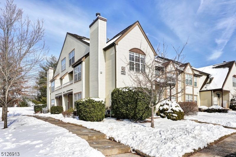 3002 Vroom Dr