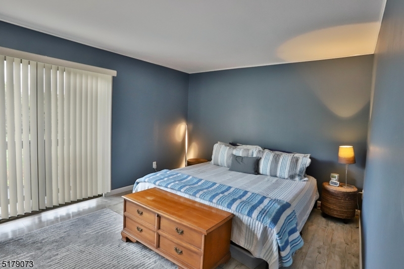213 Spruce Hills Dr