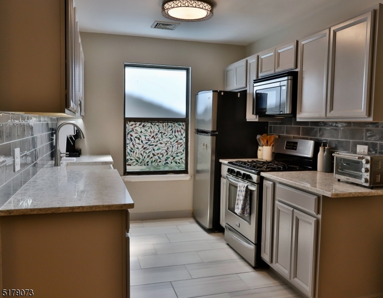 213 Spruce Hills Dr