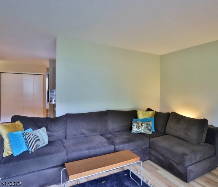 213 Spruce Hills Dr