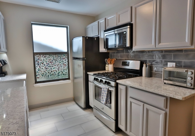 213 Spruce Hills Dr