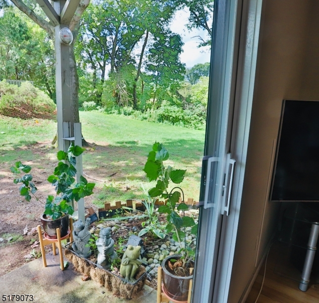 213 Spruce Hills Dr