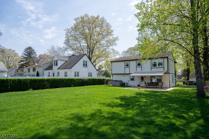 588 Mountainview Dr