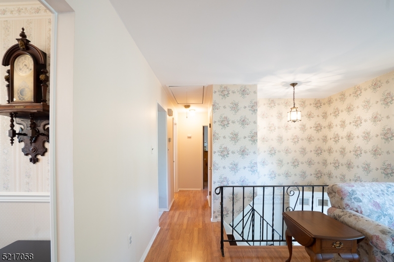 588 Mountainview Dr