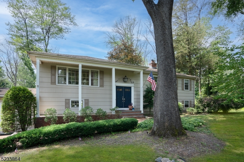 83 Goltra Dr
