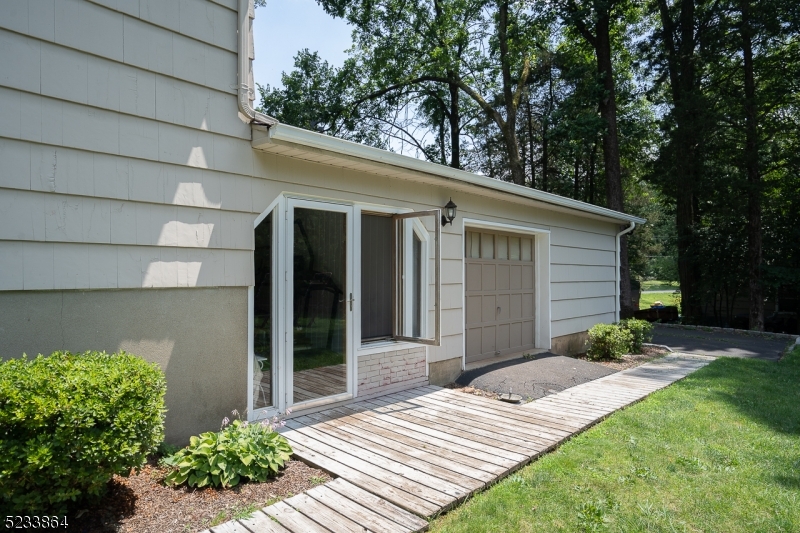 83 Goltra Dr