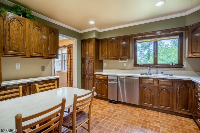 83 Goltra Dr