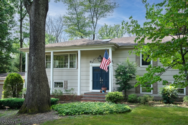 83 Goltra Dr