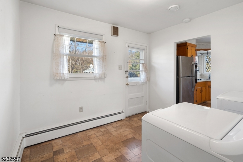 10 Fernwood Rd