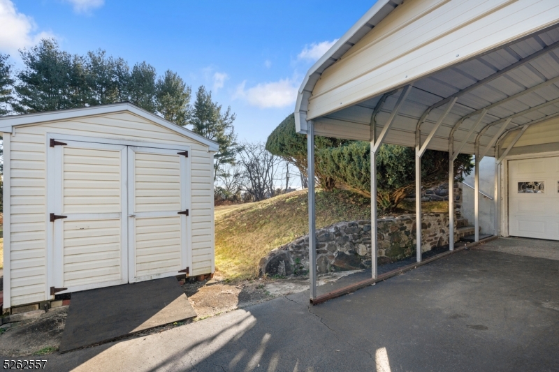 10 Fernwood Rd