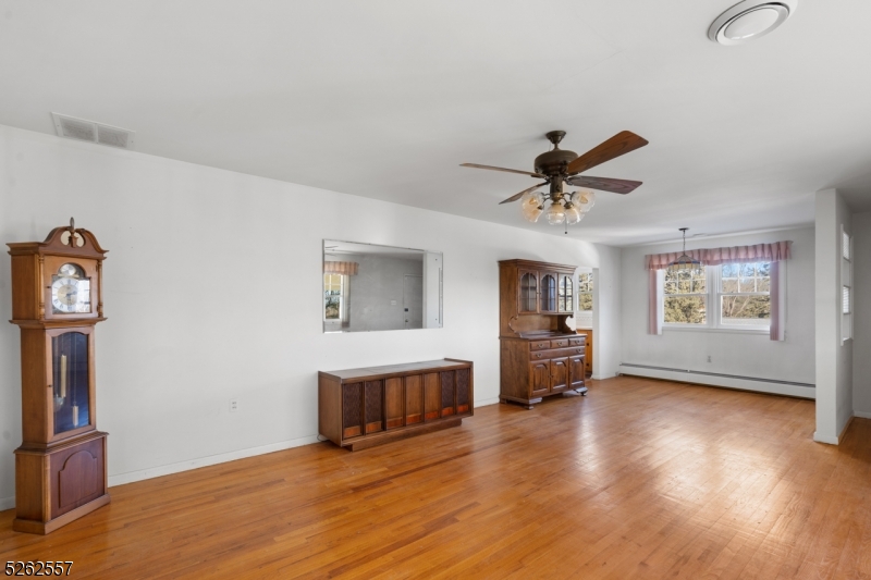 10 Fernwood Rd
