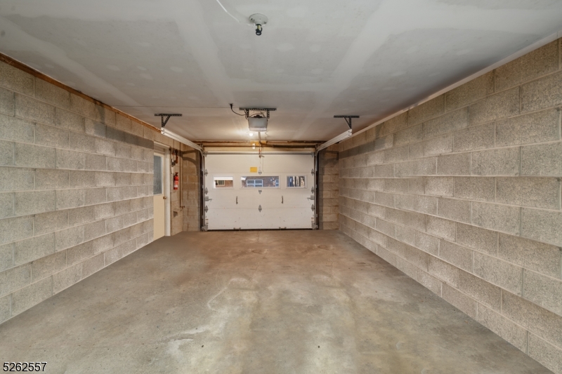 10 Fernwood Rd