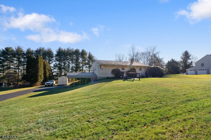 10 Fernwood Rd