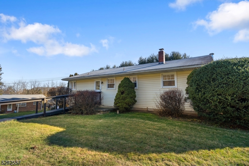 10 Fernwood Rd