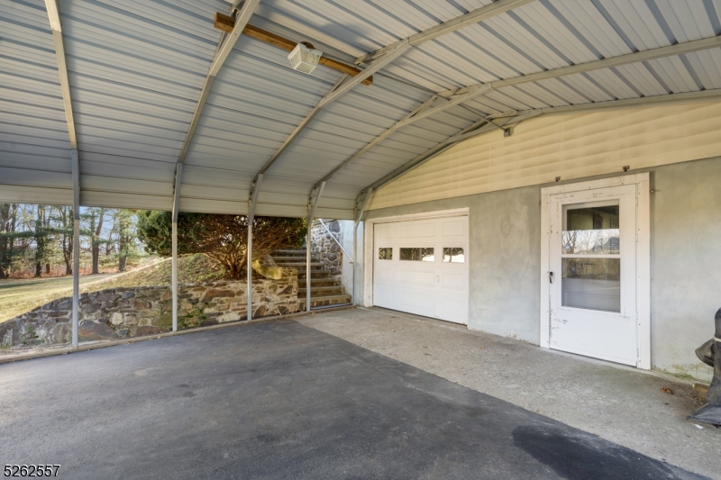 10 Fernwood Rd