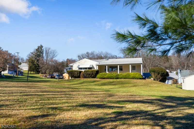 10 Fernwood Rd