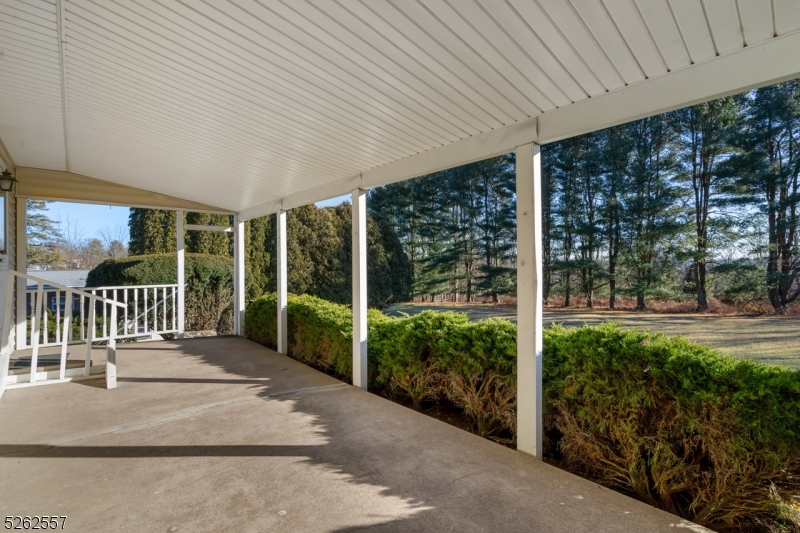 10 Fernwood Rd