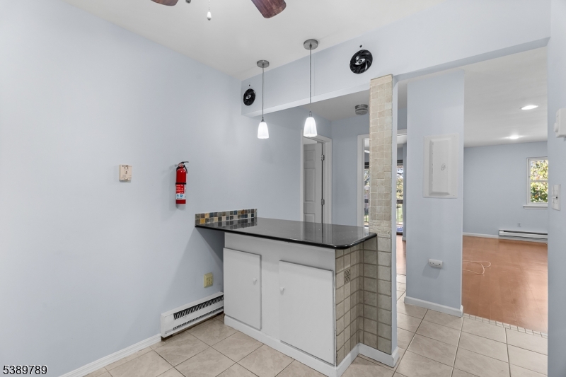 806 Eves Dr 2M