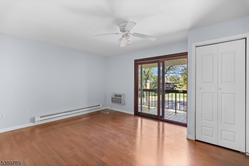 806 Eves Dr 2M