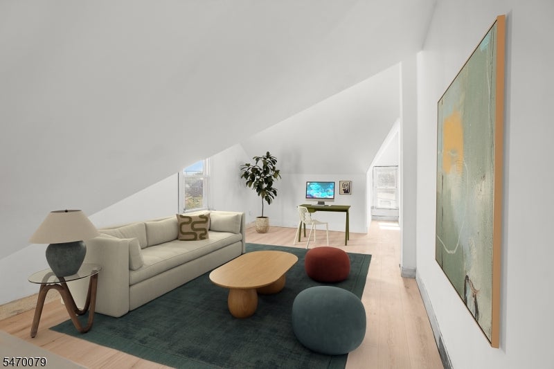 73 Colby Pl