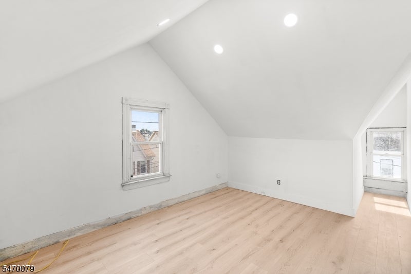 73 Colby Pl