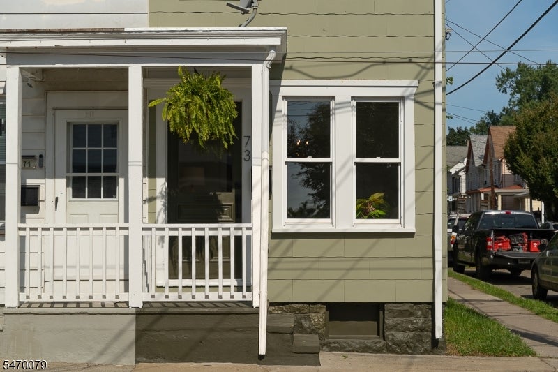 73 Colby Pl