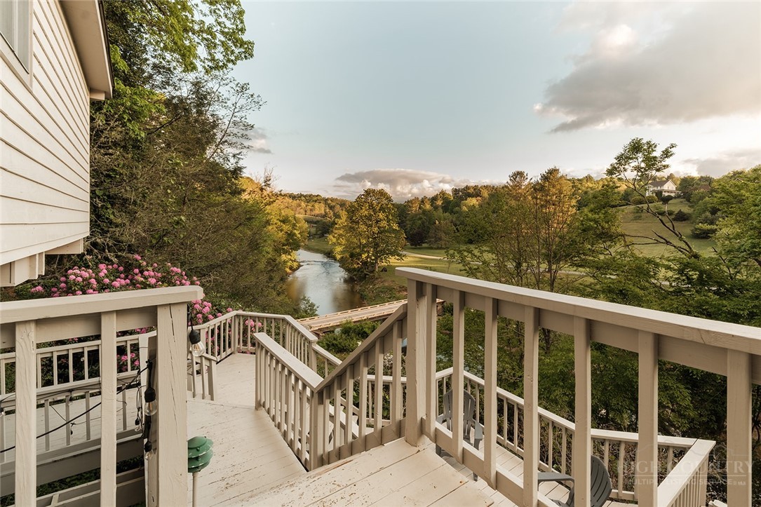 193 Riverview Road