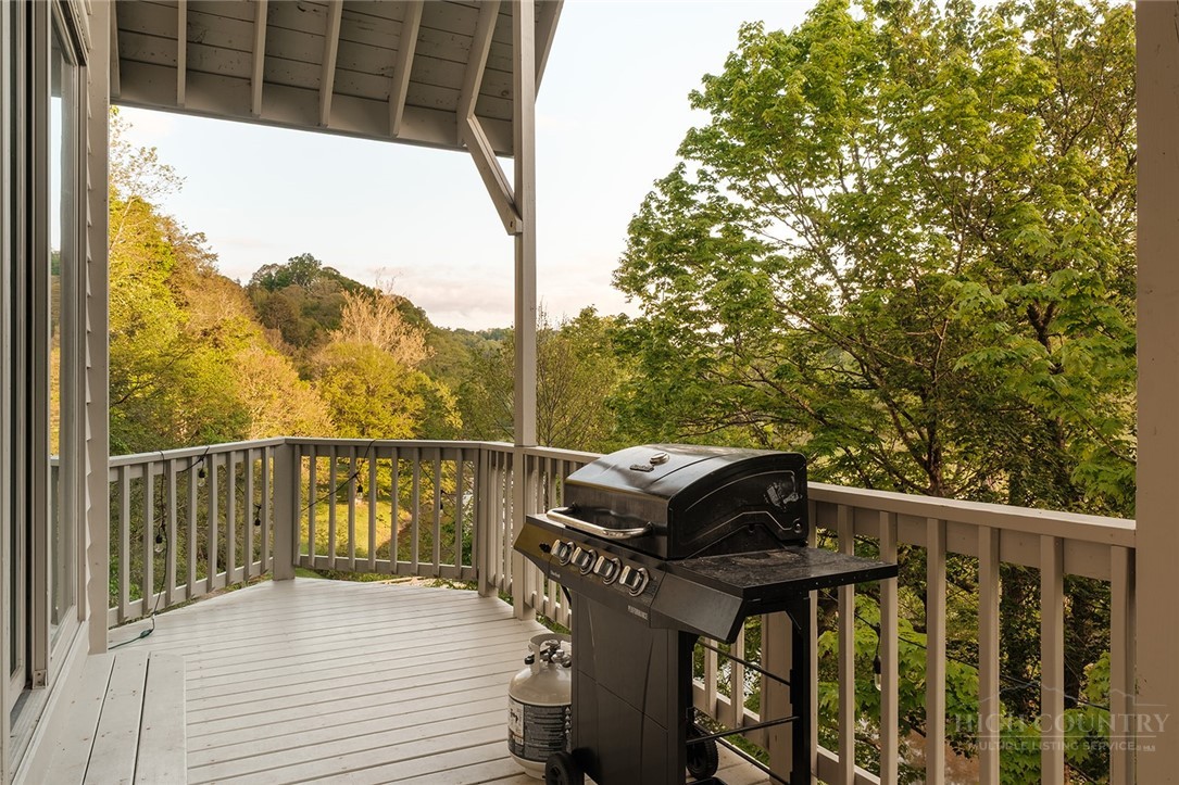 193 Riverview Road