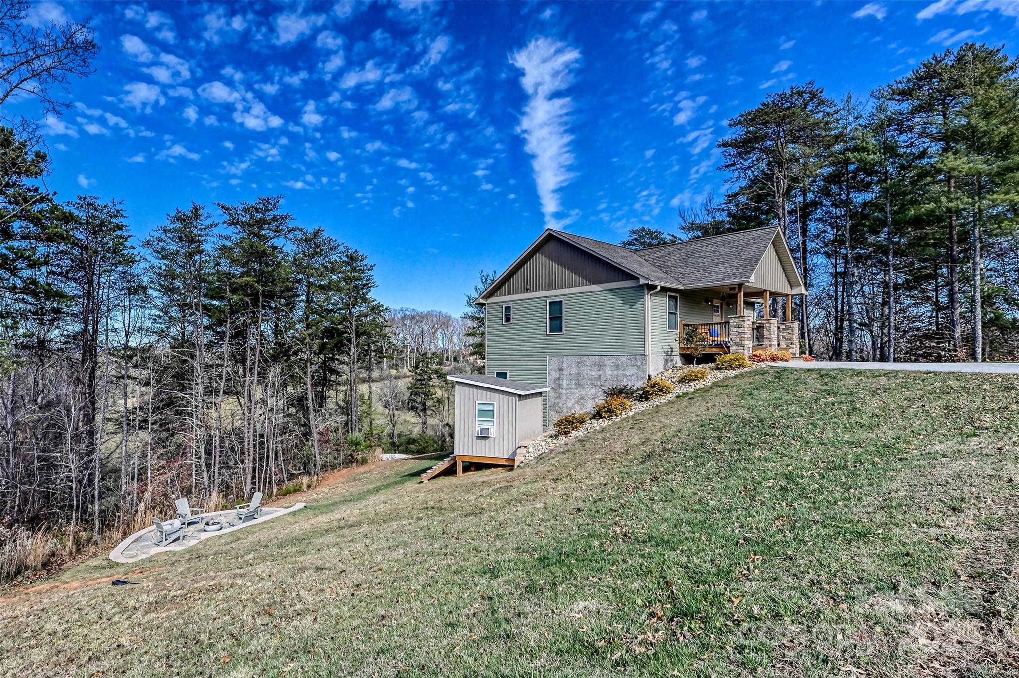 11 Ridge Brook Drive
