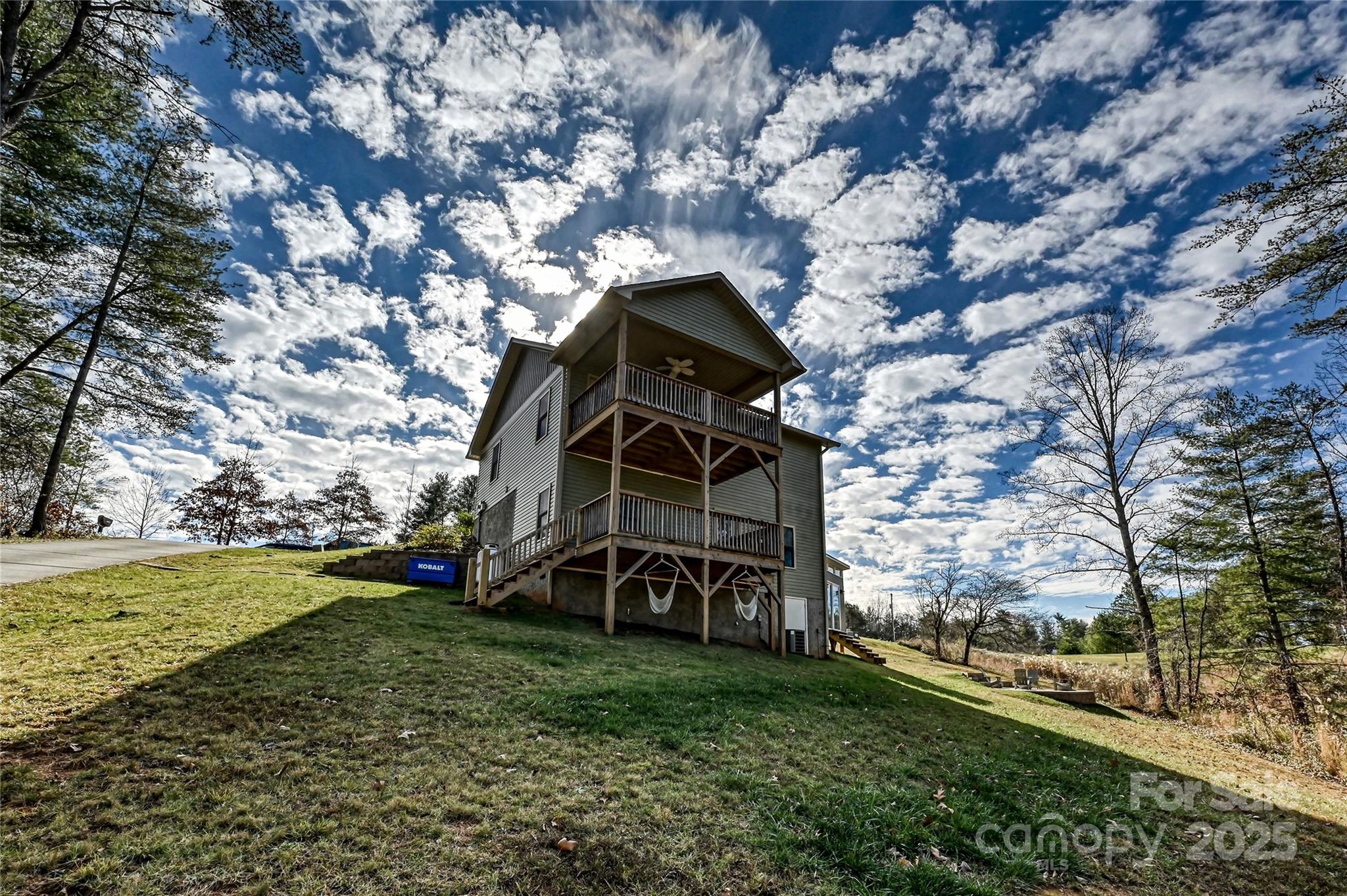 11 Ridge Brook Drive