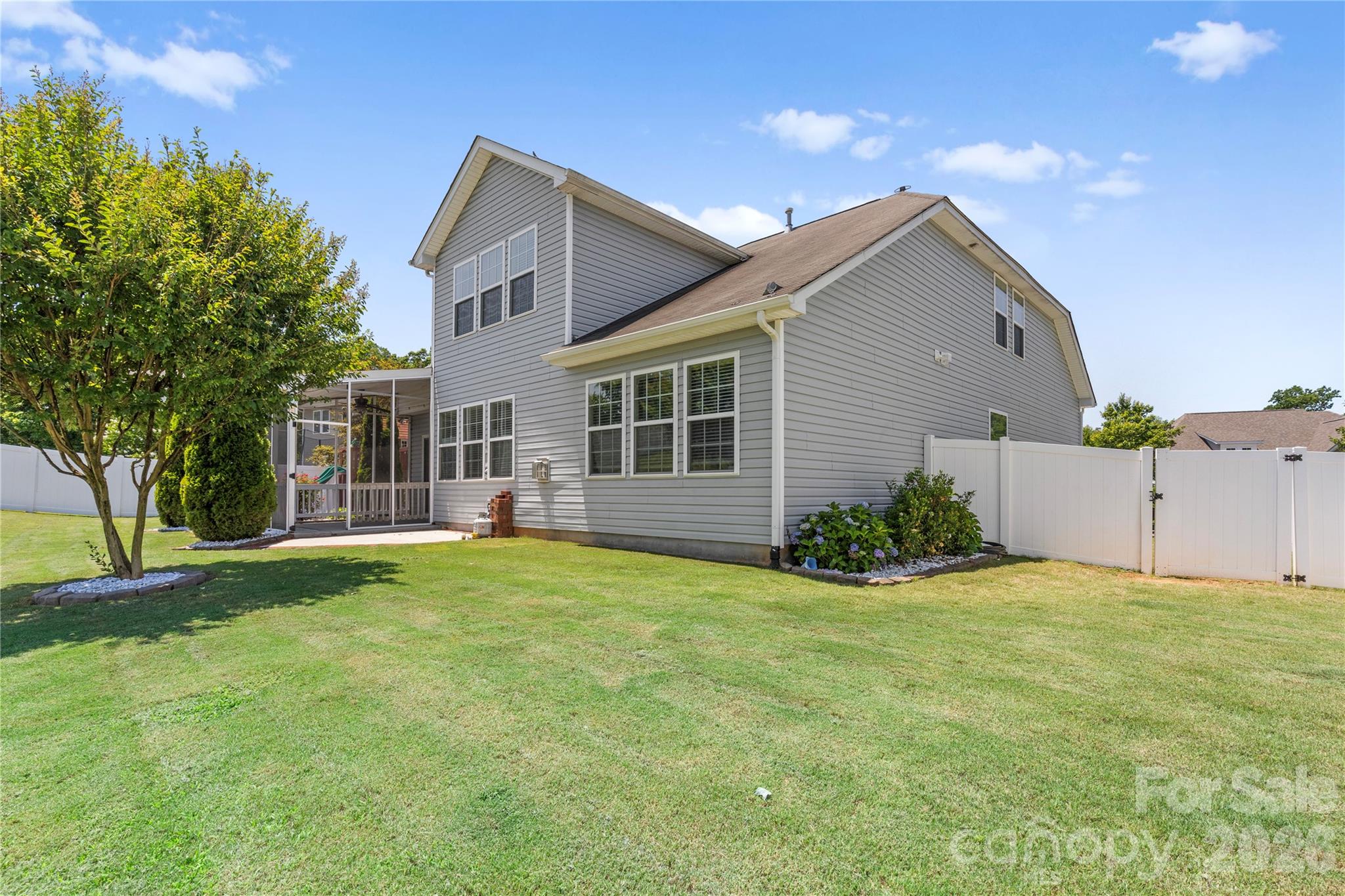 159 E Warfield Drive