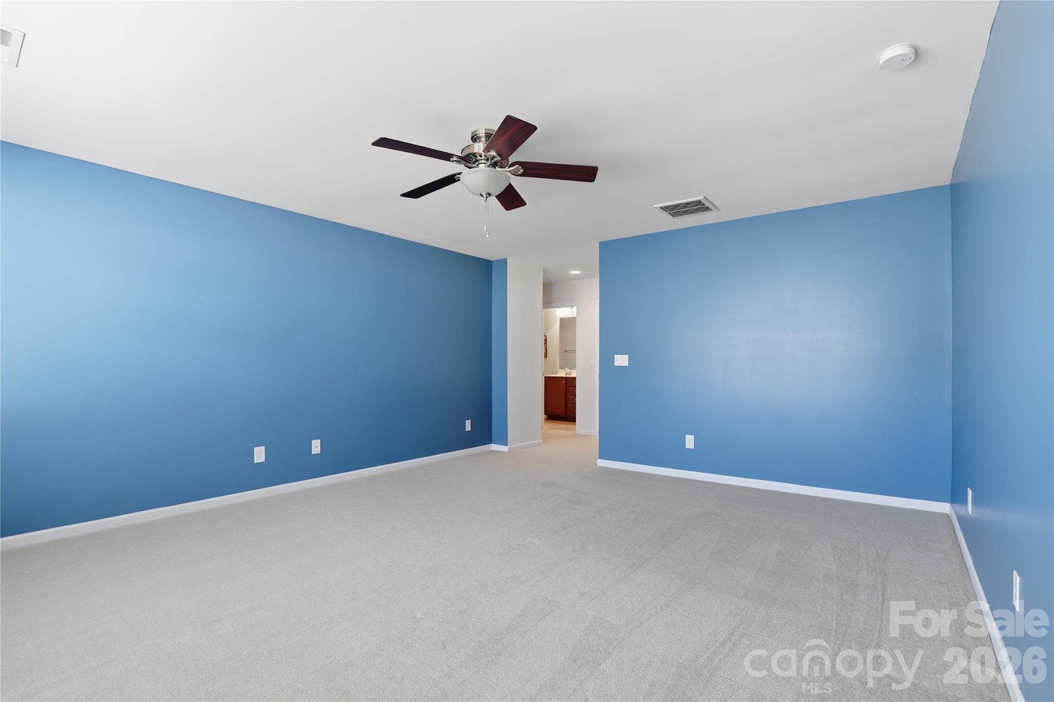 159 E Warfield Drive