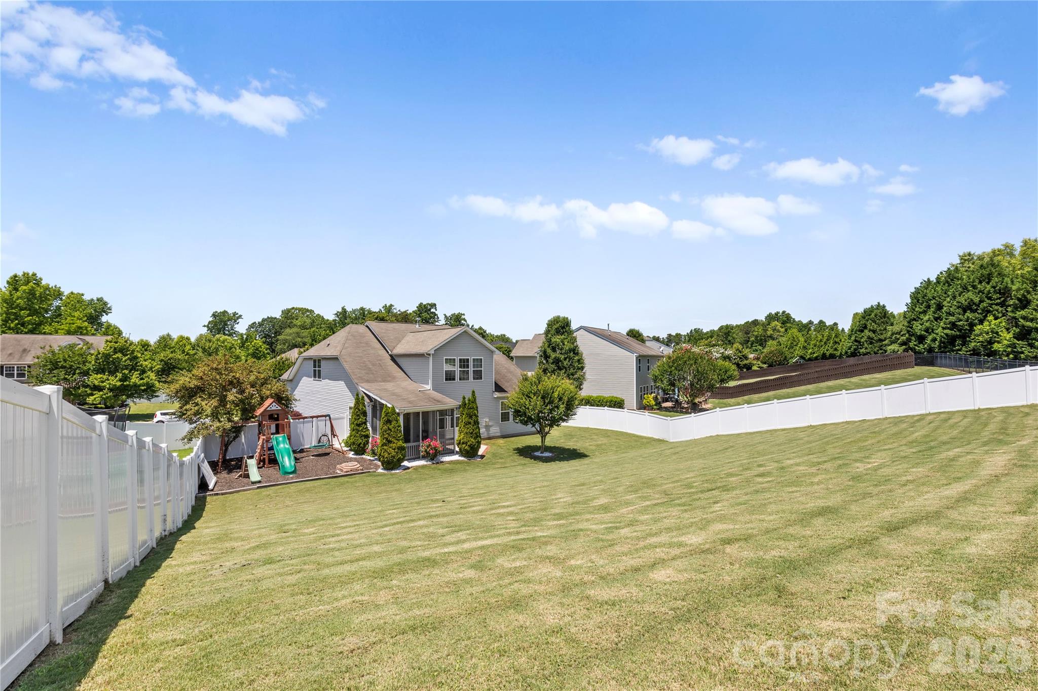 159 E Warfield Drive