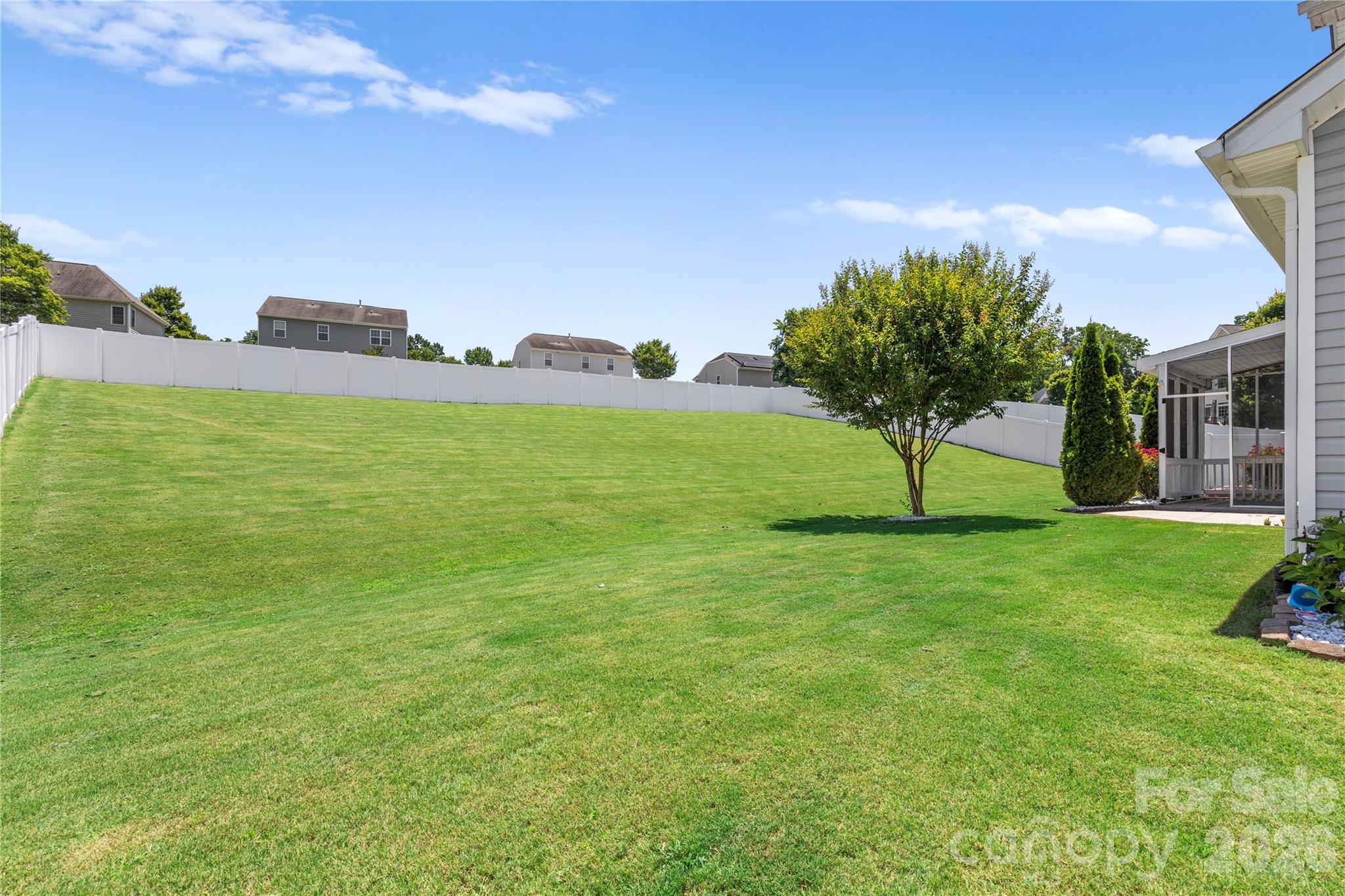 159 E Warfield Drive