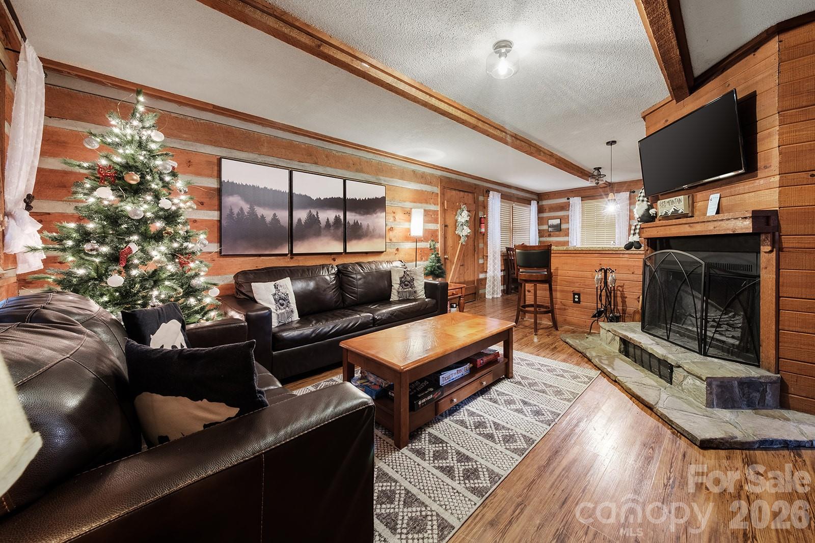 658 Biltmore Circle Unit: 82