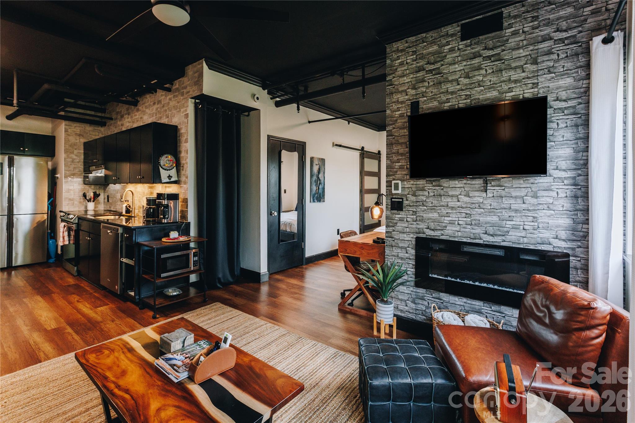 715 N Church Street Unit: 514