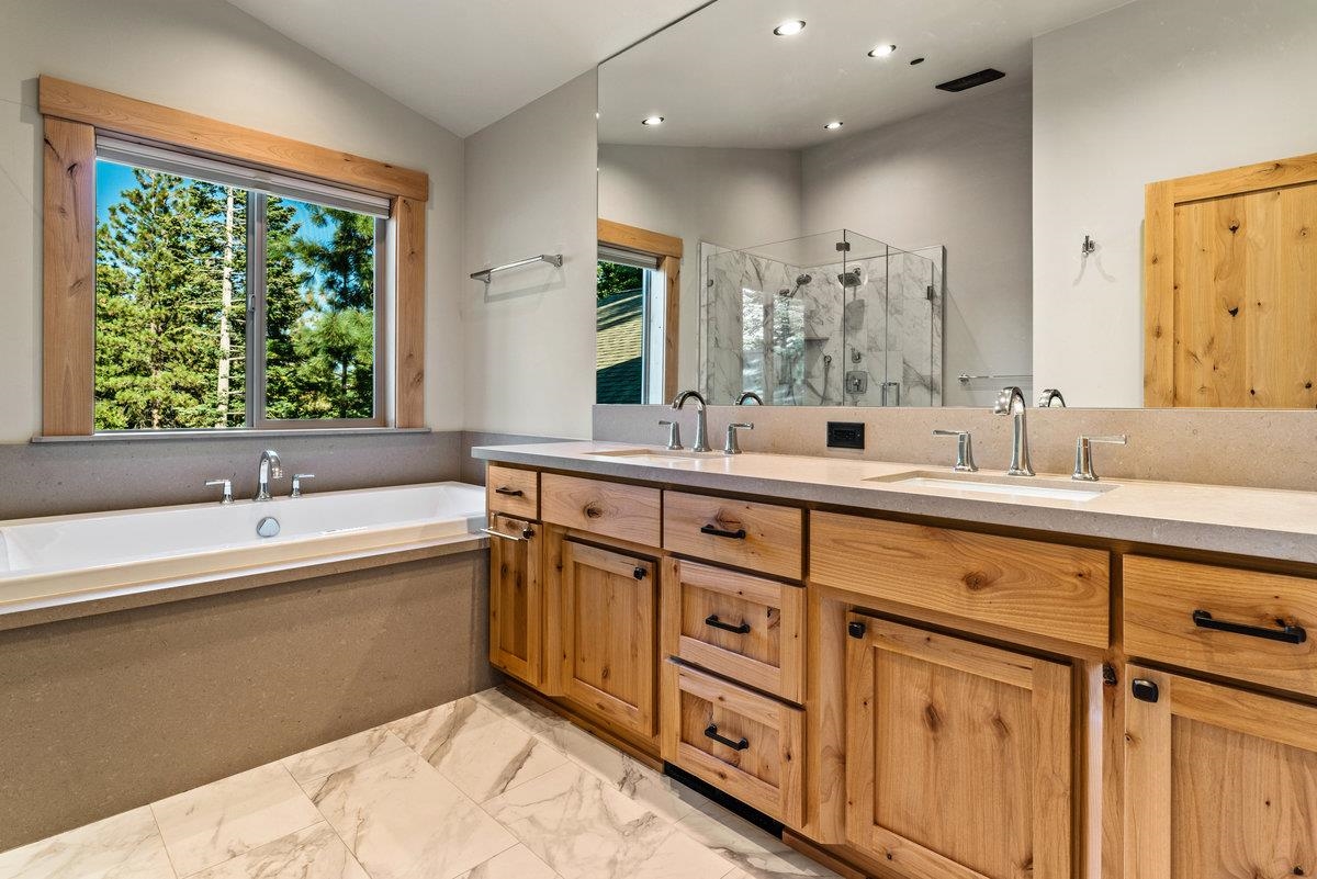 13626 Pathway Avenue