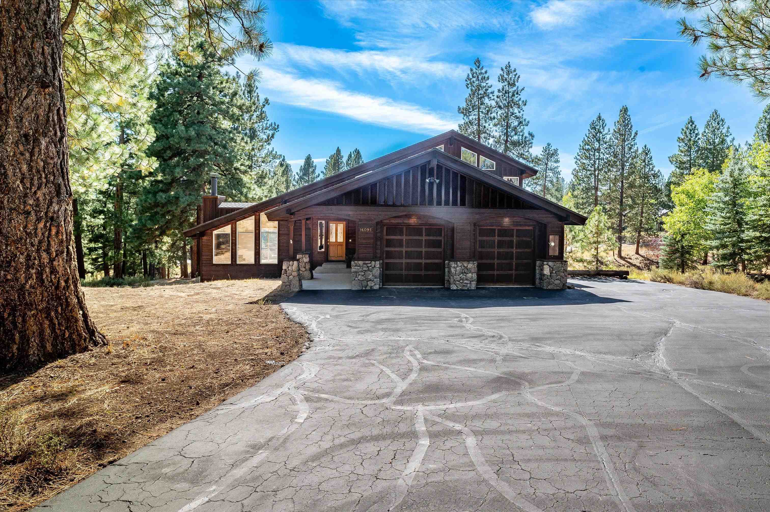 16095 Woodbridge Court
