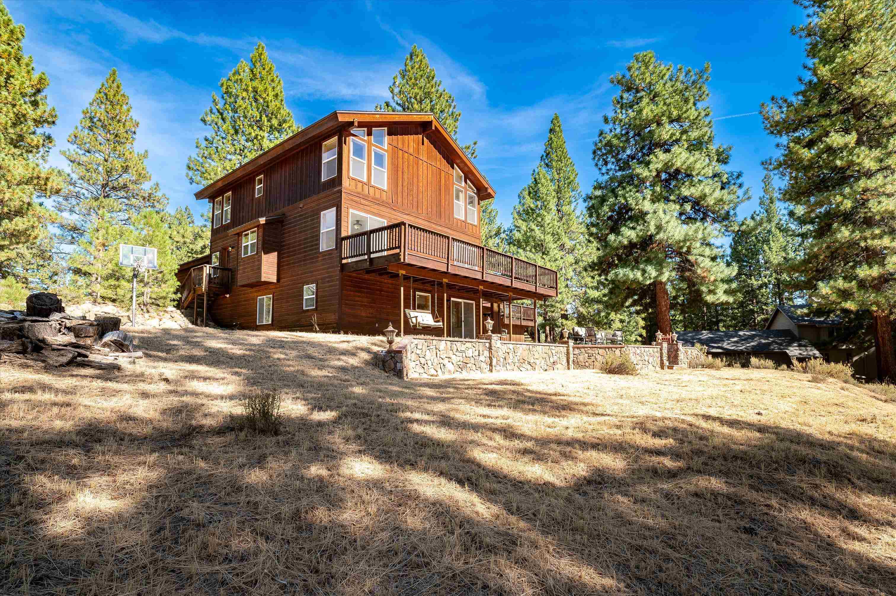 16095 Woodbridge Court