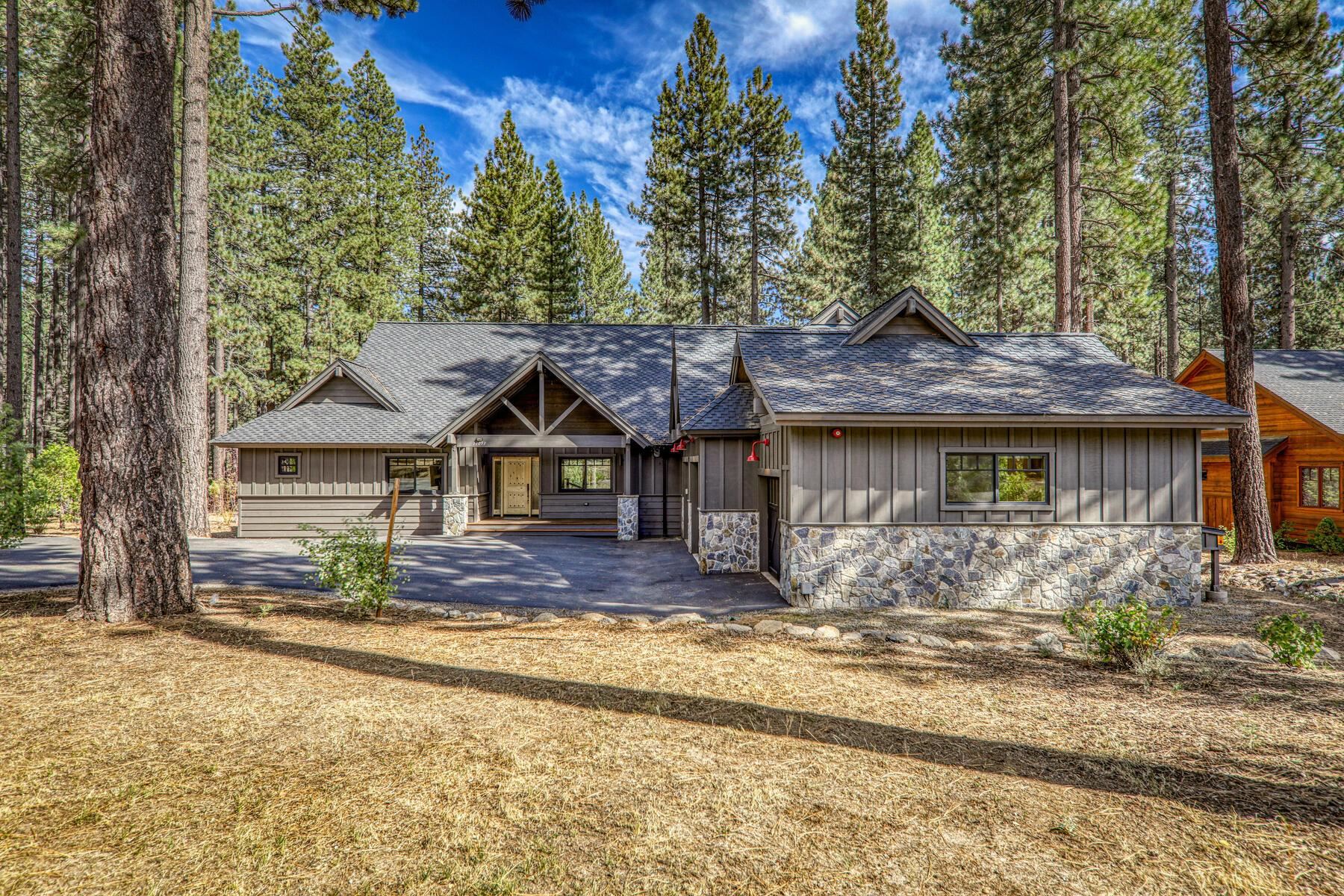 11093 Comstock Drive