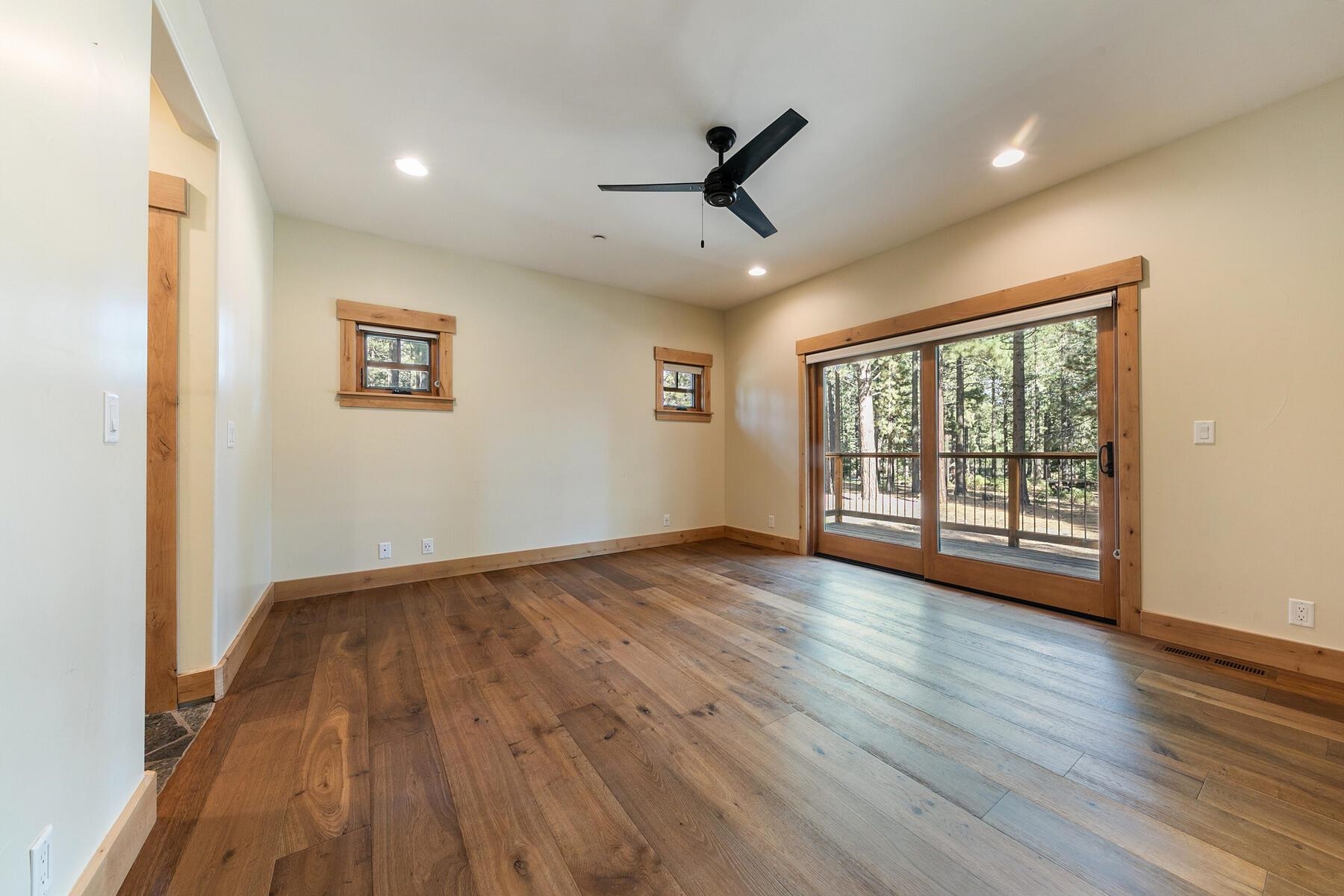 11093 Comstock Drive