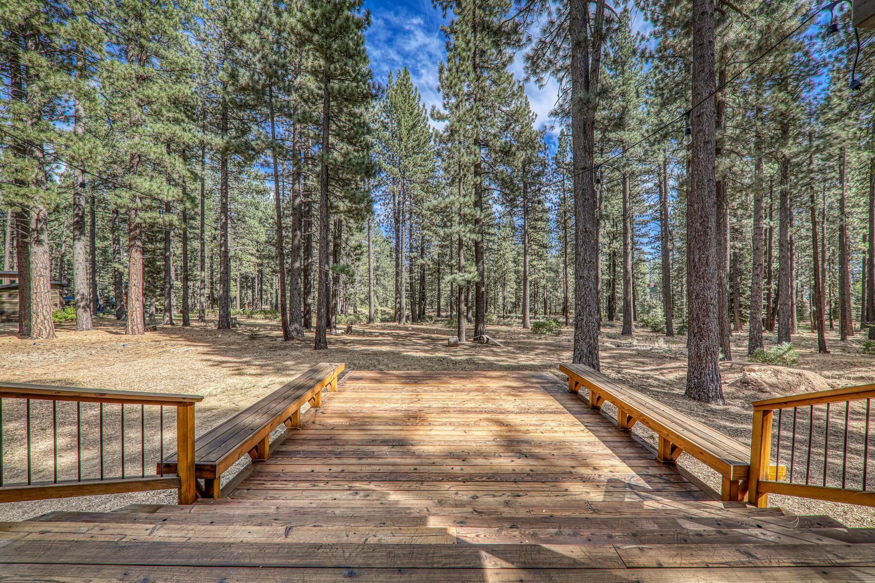 11093 Comstock Drive