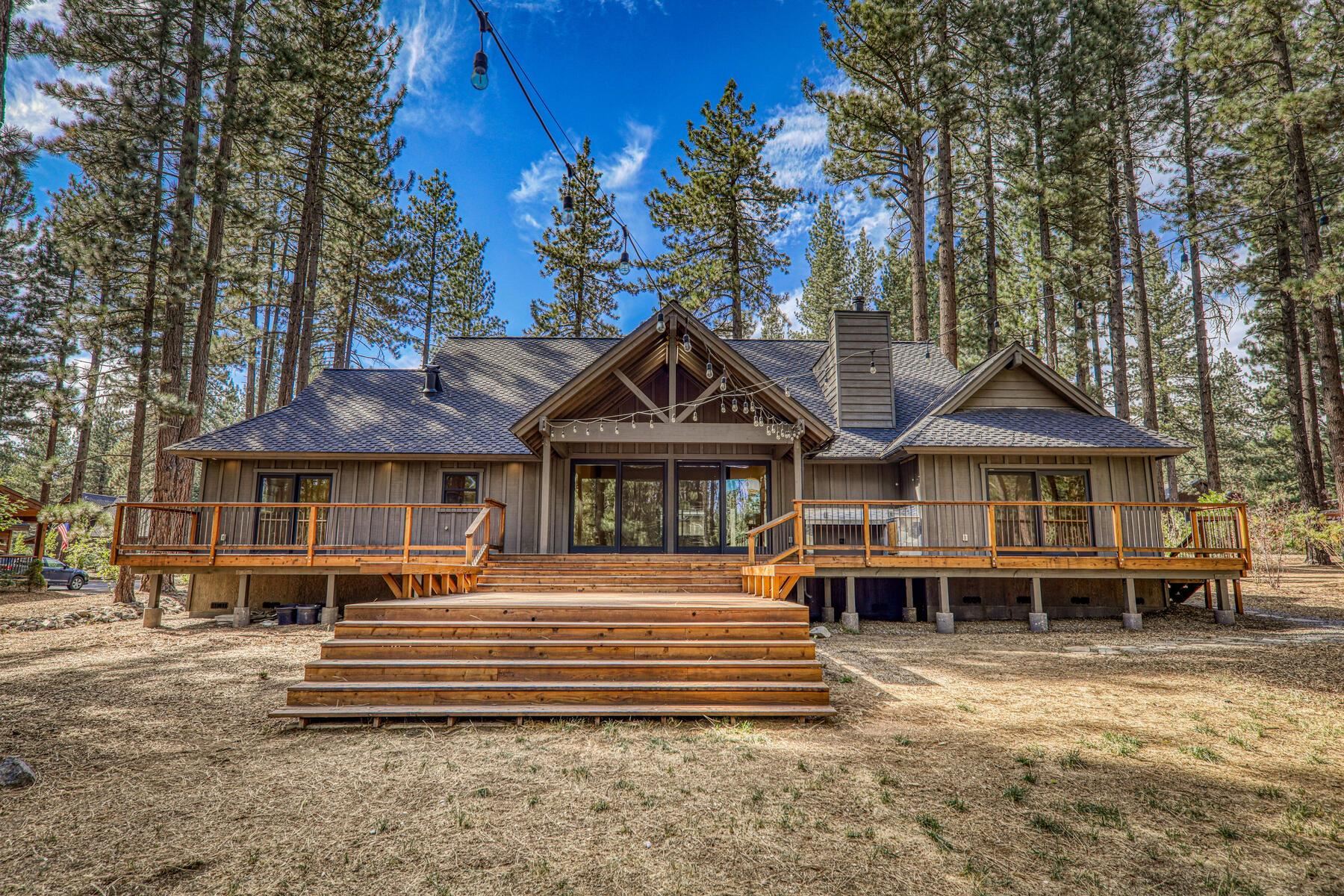 11093 Comstock Drive