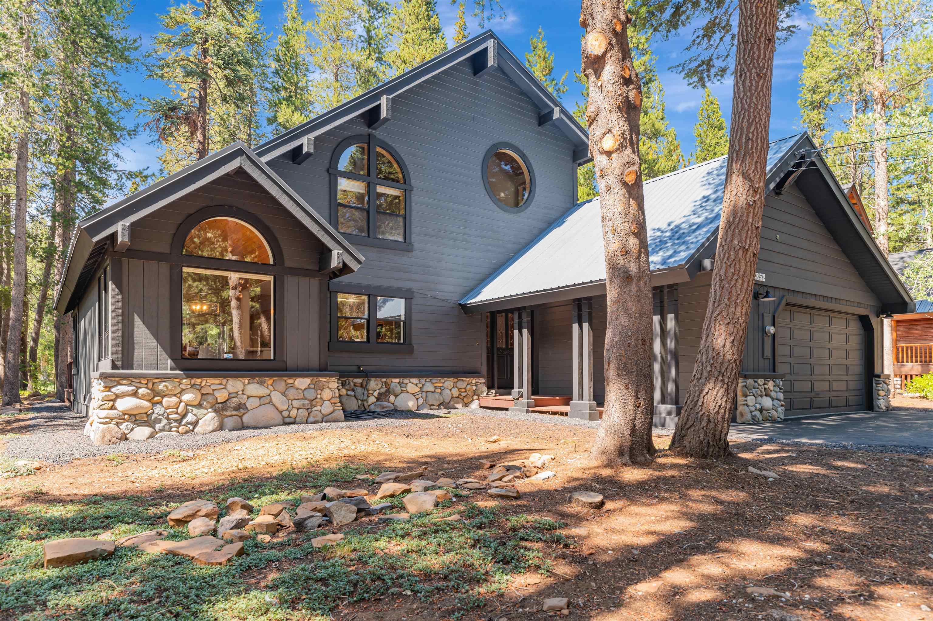 12852 Skiview Loop