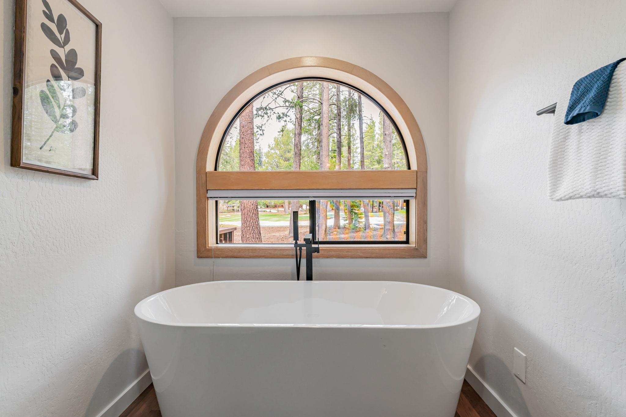 12852 Skiview Loop