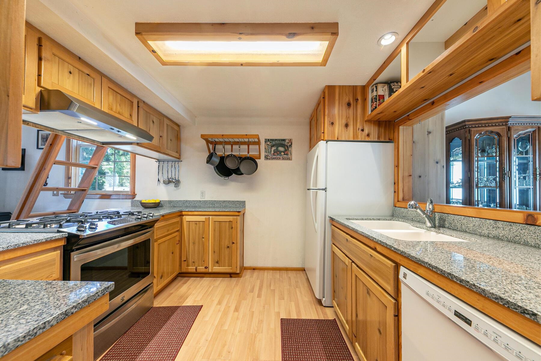 3200 North Lake Boulevard Unit: 12