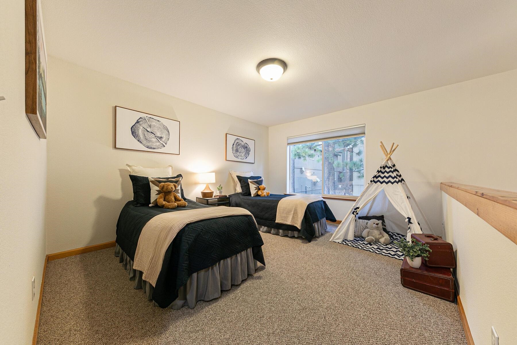 12473 Northwoods Boulevard Unit: 2